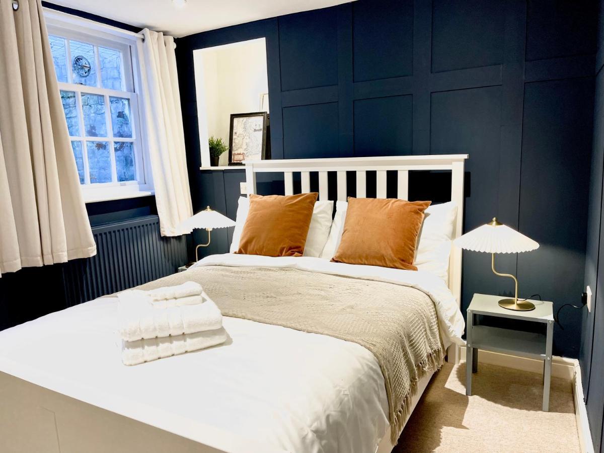 Am Living - Cheltenham Town Centre - St Georges Square Chambre photo